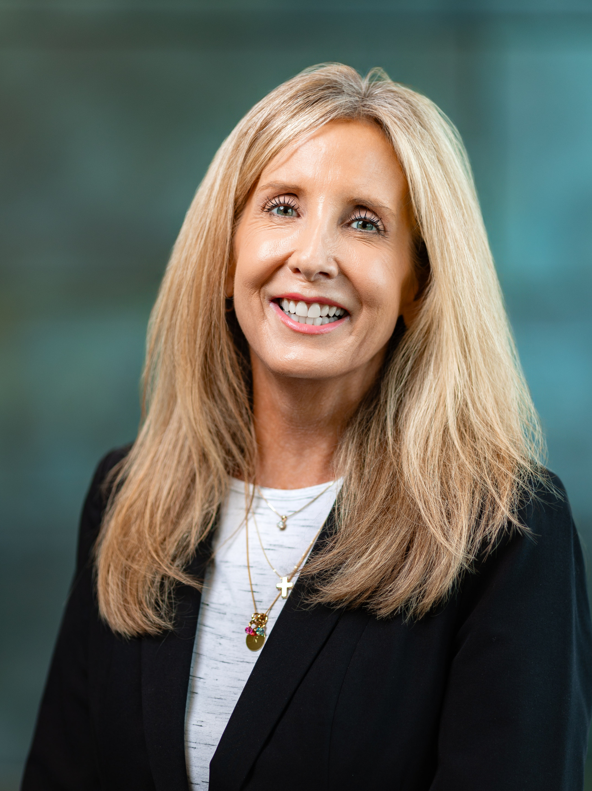 Robyn Geron Headshot